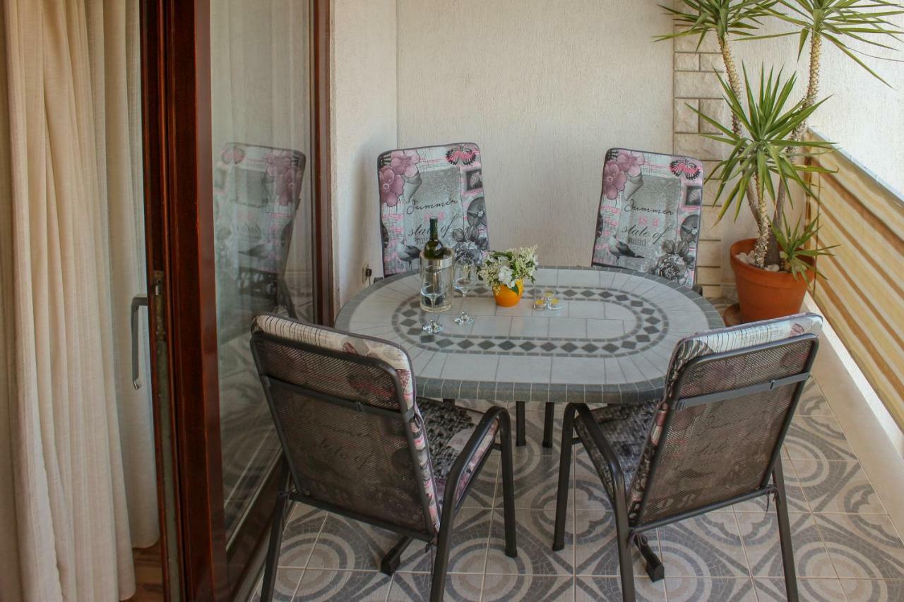 Apartments Hrabar Трогир Экстерьер фото