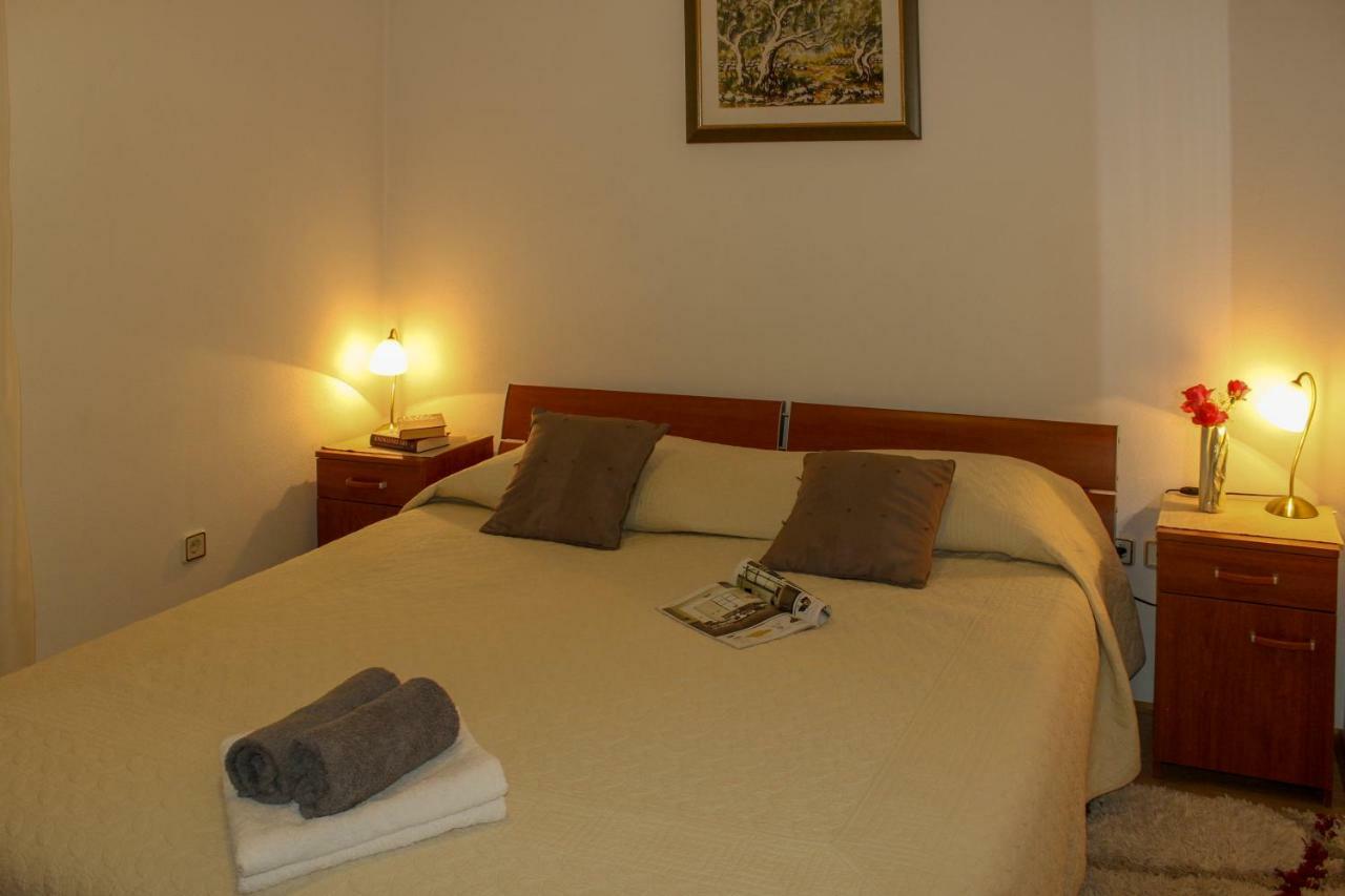 Apartments Hrabar Трогир Экстерьер фото