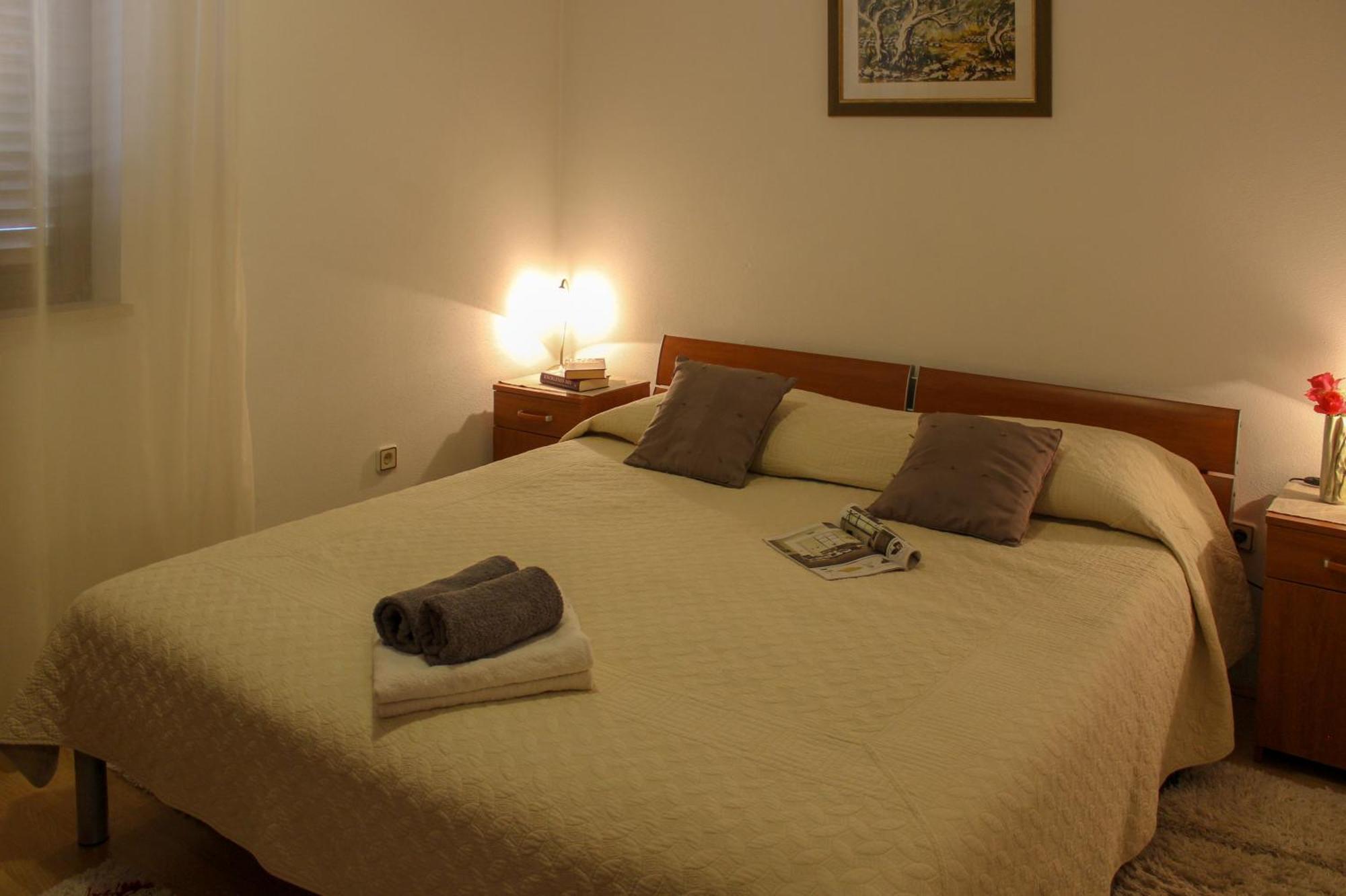 Apartments Hrabar Трогир Экстерьер фото
