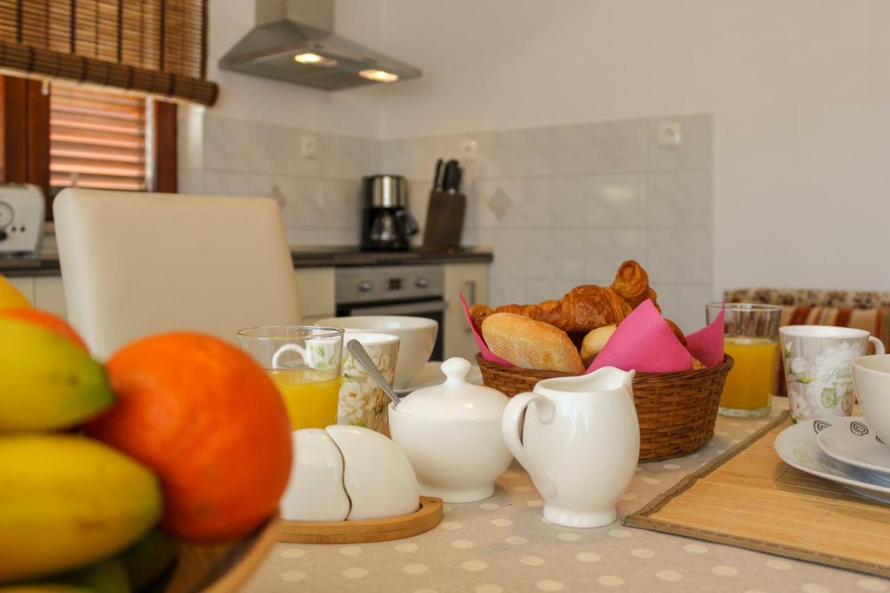 Apartments Hrabar Трогир Экстерьер фото